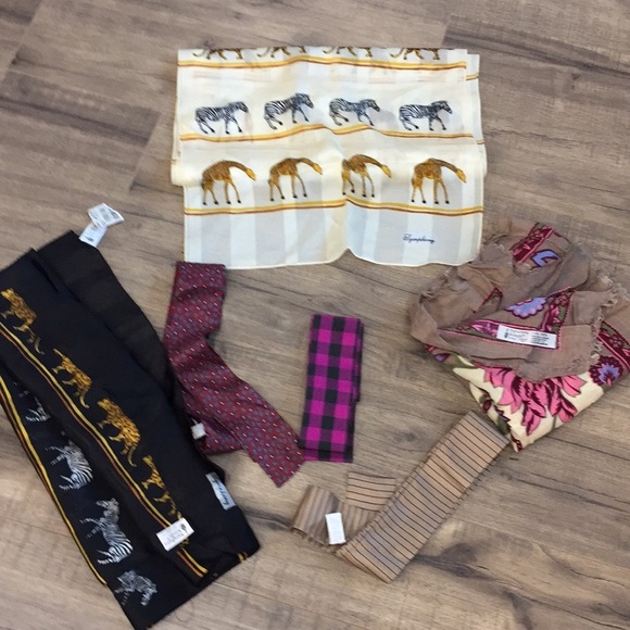 Symphony Accessories - 5 PCs of symphony scarves